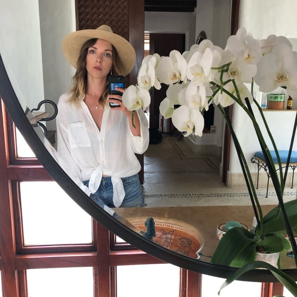 Meet your Posher, Haley - Picture 1 of 1